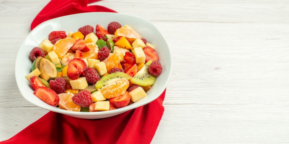 سالاد میوه تابستانی با ماست